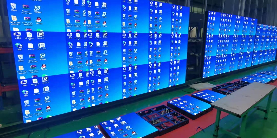 बहुरंगी इनडोर एलईडी वॉल स्क्रीन पैनल