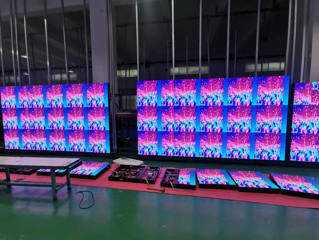 बहुरंगी इनडोर एलईडी वॉल स्क्रीन पैनल
